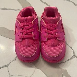 Nike Hurache Toddler 6c